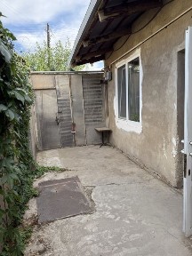 Продается дом в янгиюле 4.23 сотки
