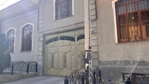16 sotixli uchastka sotiladi