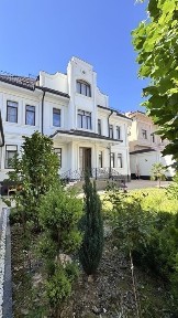Аренда евро дом 8 сот Новый с мебелью и техникой 4 уровнья 7 комнат