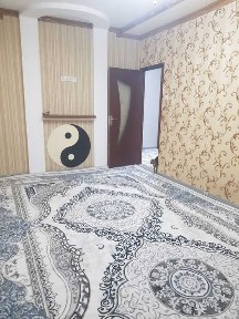Арзон нархда 2 хонали квартира сотилади 6 микрн