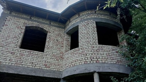 Parkentda dala xovli sotiladi