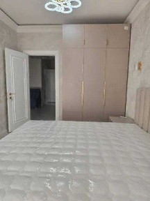 Срочна сдается 2 ком квартира в Чиланзар 8 квартал орен Ок тепа круг