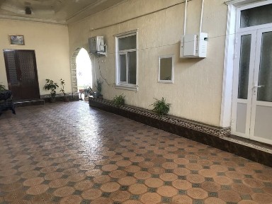 Eski shahar hovli sotiladi.