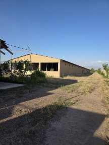 Срочно продаётся коммерческие помещения 140-соток