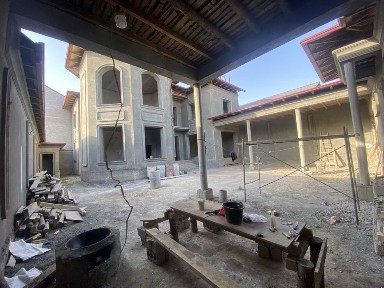 Qo'yliq Massiv 5 ro'parasidigi yengi “Izzatli” Maxalla