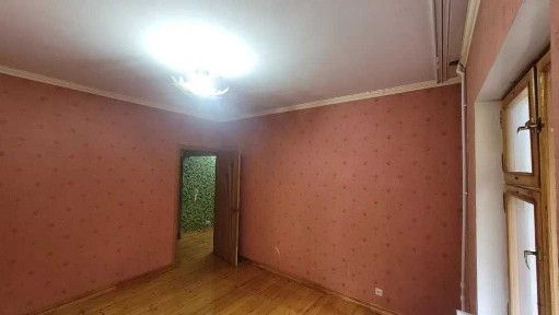 Продаётся 3/2/5 на Карасу-1 Среднее состояние Ориентир 134 дет садик