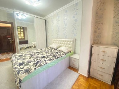 Сдам 3х-ком. квартирe, метро Ойбек