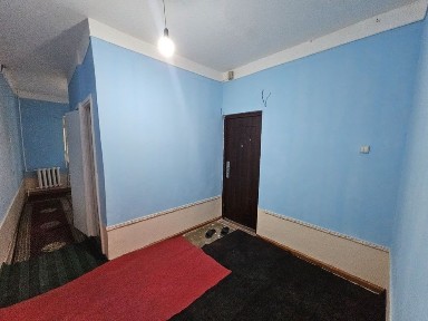 Сдаётся 3х ком квартира на 3 этаже, ор: Шарк, ал Мактум