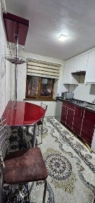 Арендага 1 хона 1 этаж Азиз бозорга якин жойлашган. Агентство