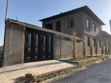 Uchaska sotiladi keles raegaz kochada 2,7 sotix