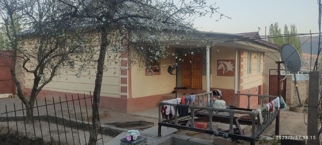 Уй сотилади кизил су Шарвок томанда 10 сотох