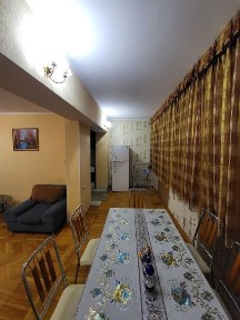 Ц6 3/1/4 Своя квартира на продажу. Ц6-1 этаж-3 комнатная- 4 этажка кир