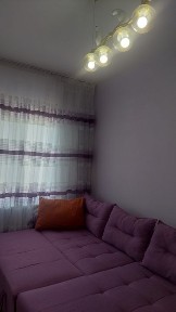Маклерсиз уй, Хамма шароитлари билан кизларга.