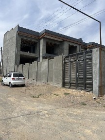 Oqtoshda hitech dacha sotiladi