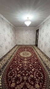 Микрорайонда 3 хоналик квартира сотилади 77 серия 6 метр балкон.
