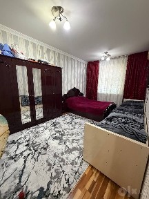 Uy Sotiladi 3 hona 1etaj s kivartil rayhon oldi 1 dom