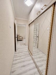 3-й микрорайон, 1-етаж, 2хонали уй сотилади