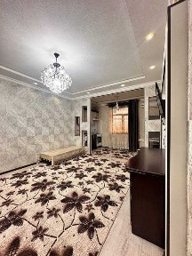 г. Самарканд Сдаëтся 2х комнатная квартира со всеми удобствами.