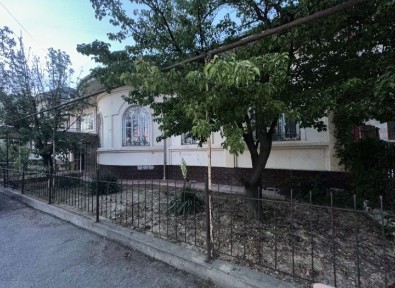 Медгородок ! Сдается участок в аренду 6 соток 6 комнат