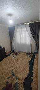 Zarafshon shahardan 1 xonali yashash uchun tayyor xonadon sotiladi