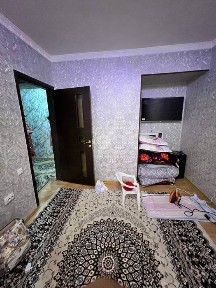 Qarshi shahrida sharoitlari zo'r 2 xonali uy sotiladi