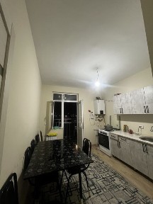Choshtepa sergile 2xona sotiladi