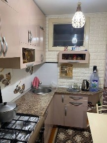 Чилонзор 24-квартал ширин чорраха 1. 5. 5 2/6 балкон 42м2