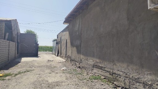 6 sotix uy sotiladi Foodsity bozoriga yaqin