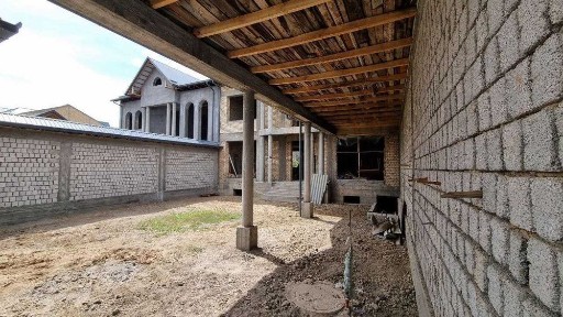 Дурмень, Хайдаробод. Дом коробка