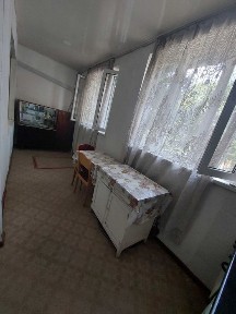 Продаю квартиру (4 комнатная 83 кв. м. ориентир Парк Победы)