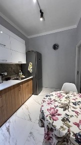 Продаётся 3х комнатная квартира, Мирабадский р-н, Цоколь