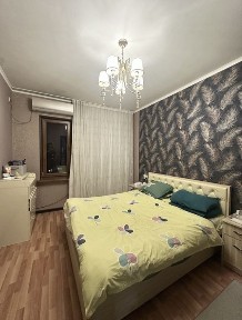 Алмазарский район. Продам 2 комнатную квартиру.