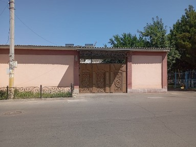 Коттедж куришга 6.5 сотих фасад 40м, Яшнобод, Ок уй, 1 сотихи=32 000 $