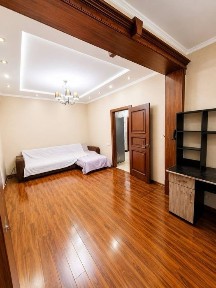 Продается 2 комн квартира, 1 этаж, подвал, Ависозлар 4, метро Яшнабад