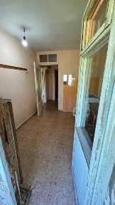 Срочно! Продается Шайхонтохур РОВД 1/4/4 Балкон 1*3 Без ремонт