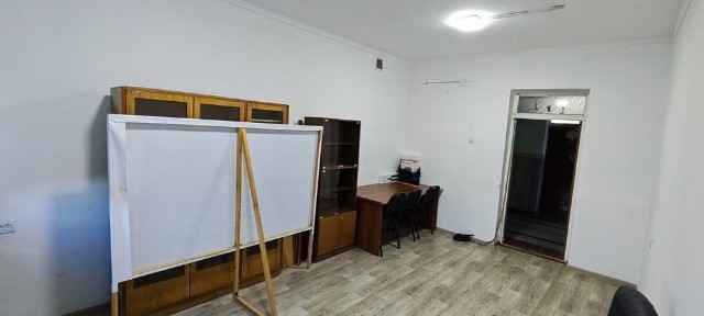 Офис 19,4 м2 Чиланзар Цкв с доступом 24/7