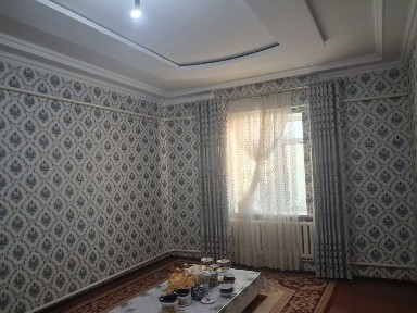 Уй сатылады. 175, кв. 4 комната. Гараж, Тага престройкасы бар таза. ван
