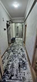 Трастбанк ёнидаги куп каватли уйни 4 каватидаги уйимиз сотидади