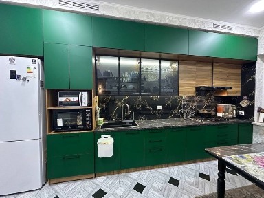 Uy kotej sotiladi