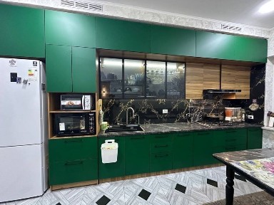 Uy kotej sotiladi