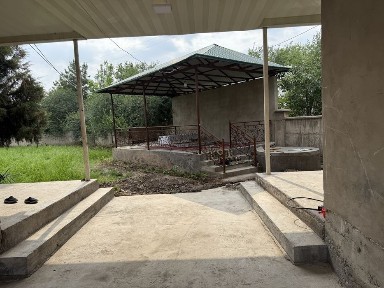 Uy kafolati bilan