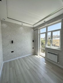 Маклерсиз квартира кизла аёллага