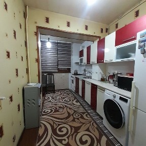 Uy sotiladi 3 xonali