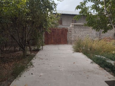 Киров, Олмазор кучасида, 6 сотих, 4 хона каробка сотилади.