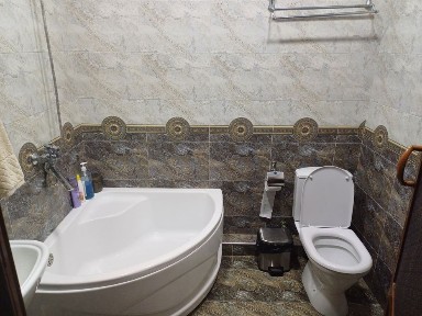 Uy uchastka,2.4sotok