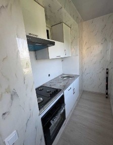 Чиланзар 12. Фархадский базар. Продается 1 комнатная. 50 квадратов