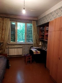 Продается 4 комнатная квартира на 2 этаже в Мирзо -Улугбекском районе
