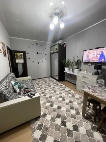 Срочно продается 1в2/1/4 в Массиве Феруза