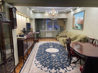 Сдам квартиру Ц7, ЦУМ, метро космонавты, 3-х комнатную, с ремонтом