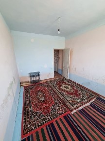 Kogon shahrida 2-xonali uy 4-etajda ijaraga beriladi.